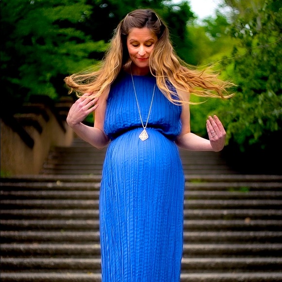 Welcome to my closet - Picture 11 of 15